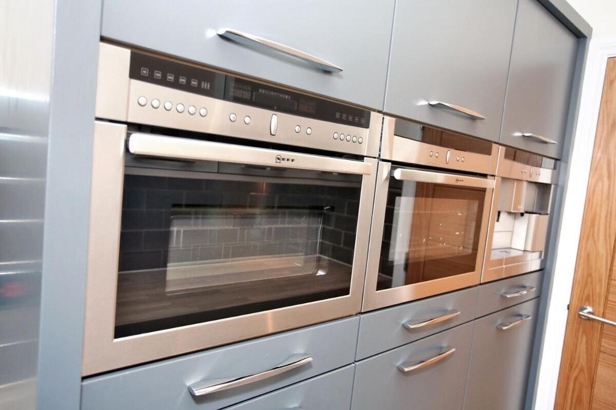 Impressive 3 Bedroom Appartamento *